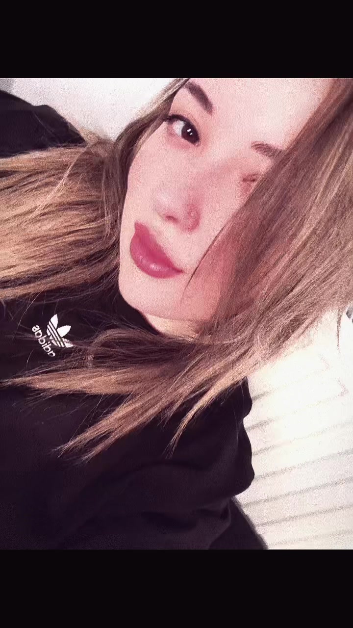 @Jennyym