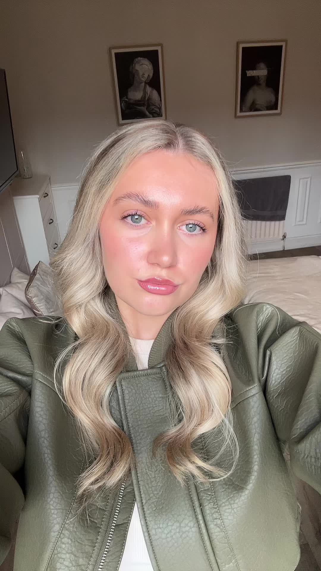 @Ella