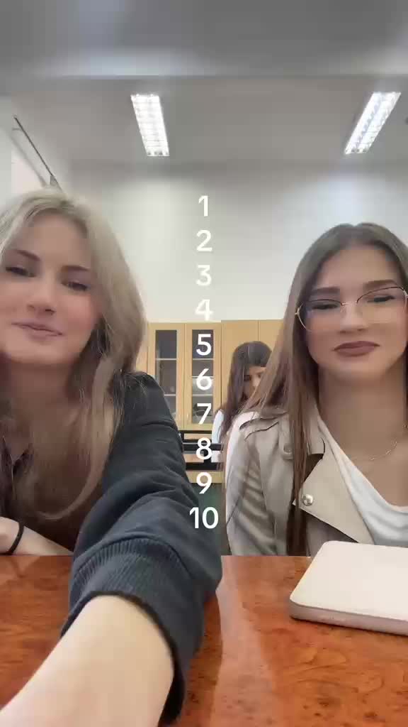 @adelina