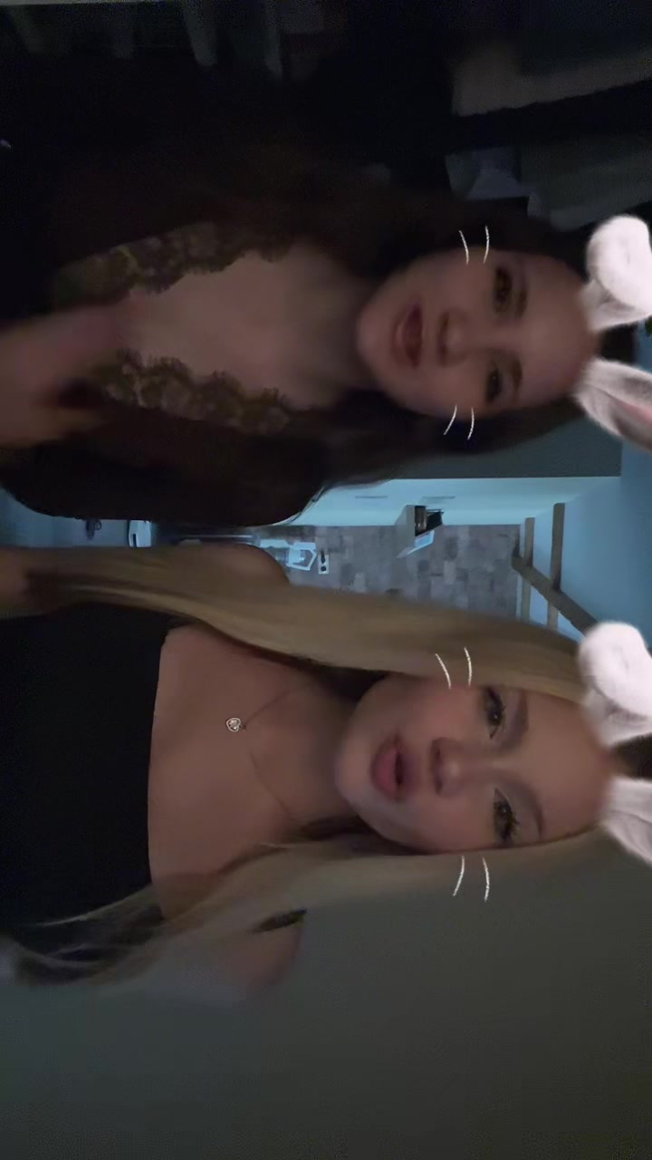 @blondinkaaaa