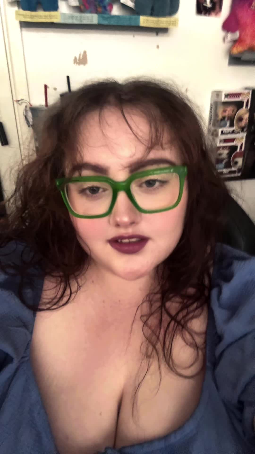 @deadlyfangx
