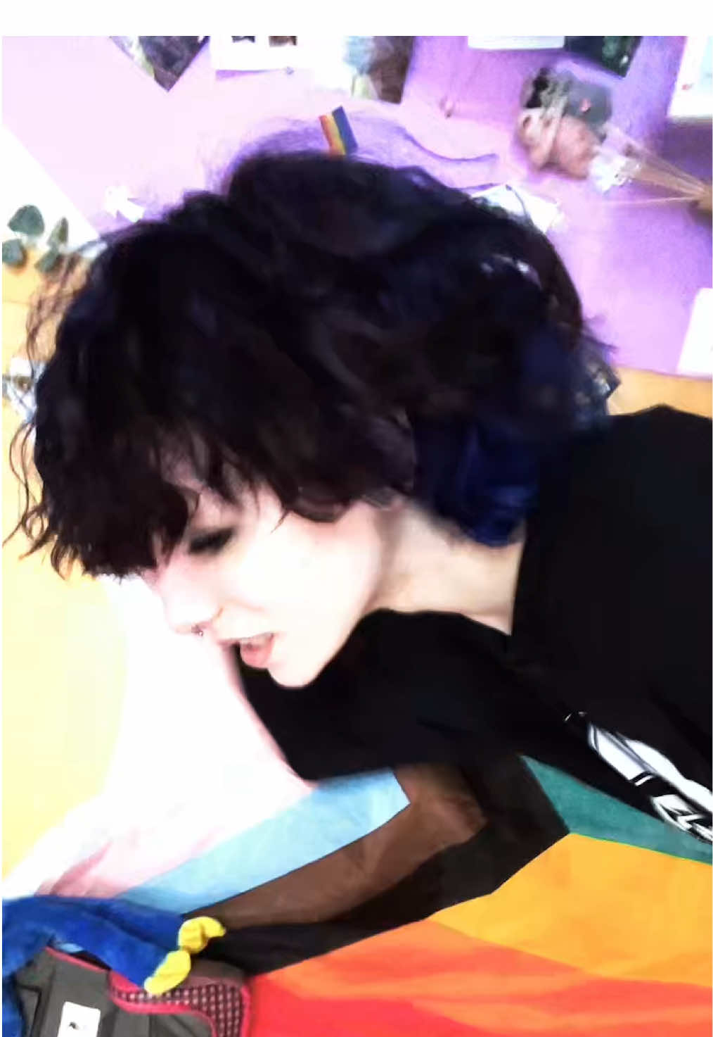 @T<3
