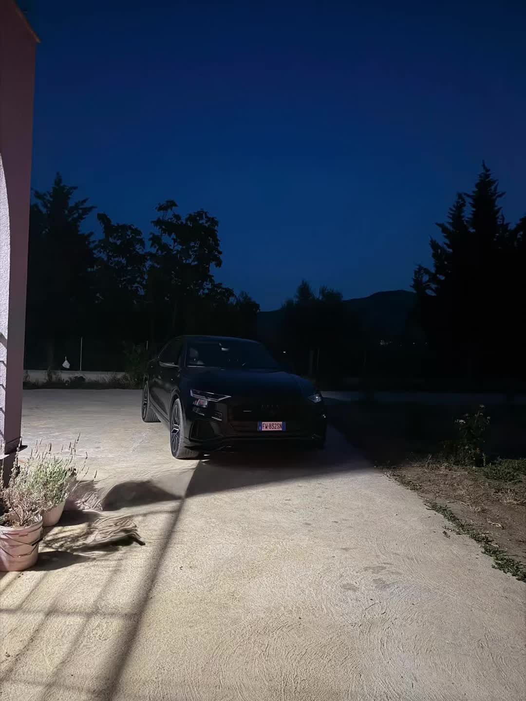 @Bb