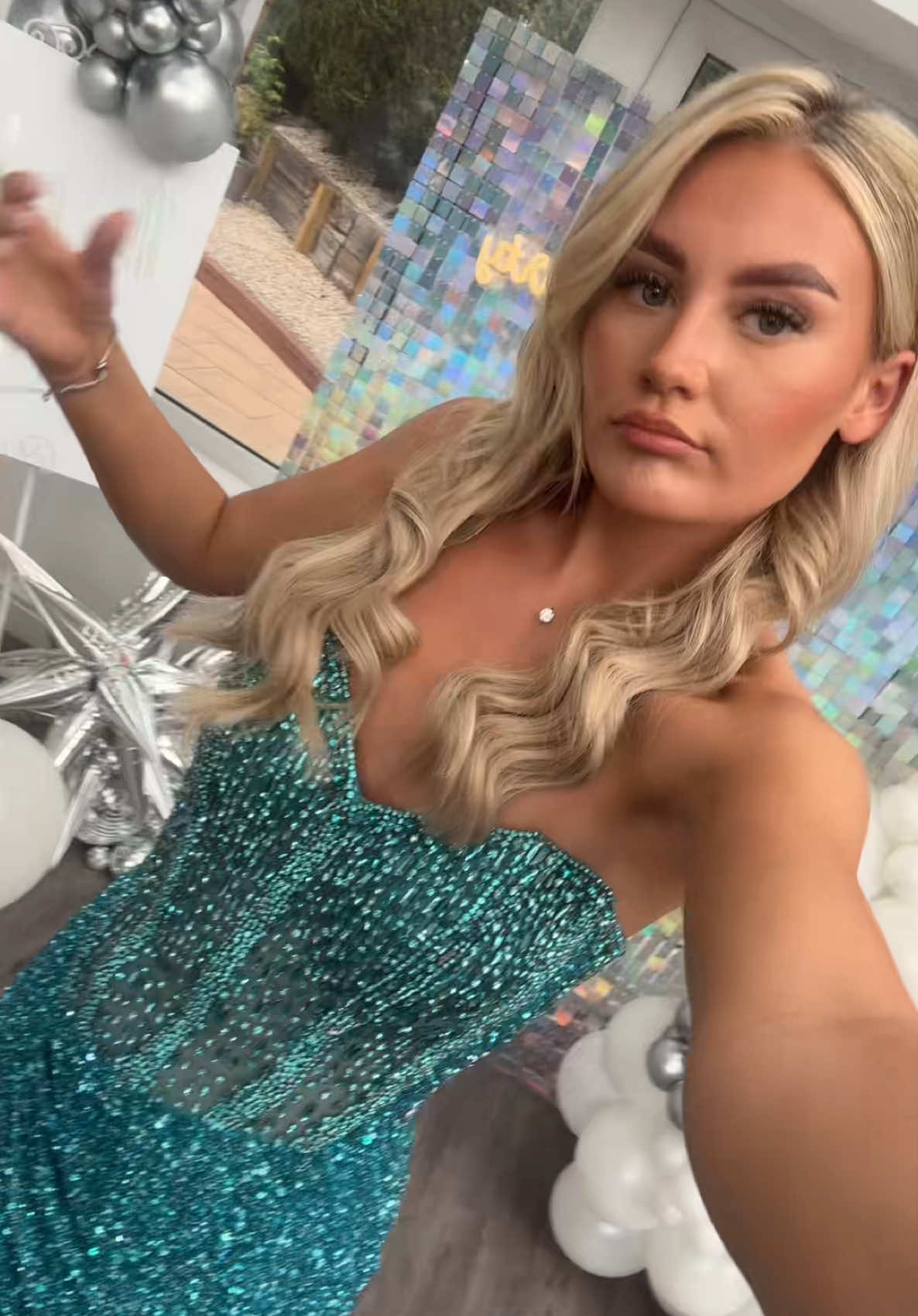@𝐦𝐢𝐚 𝐟𝐚𝐧𝐭𝐨𝐦⚜️