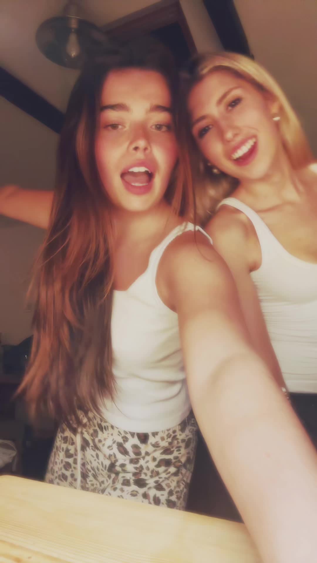 @laurencozens