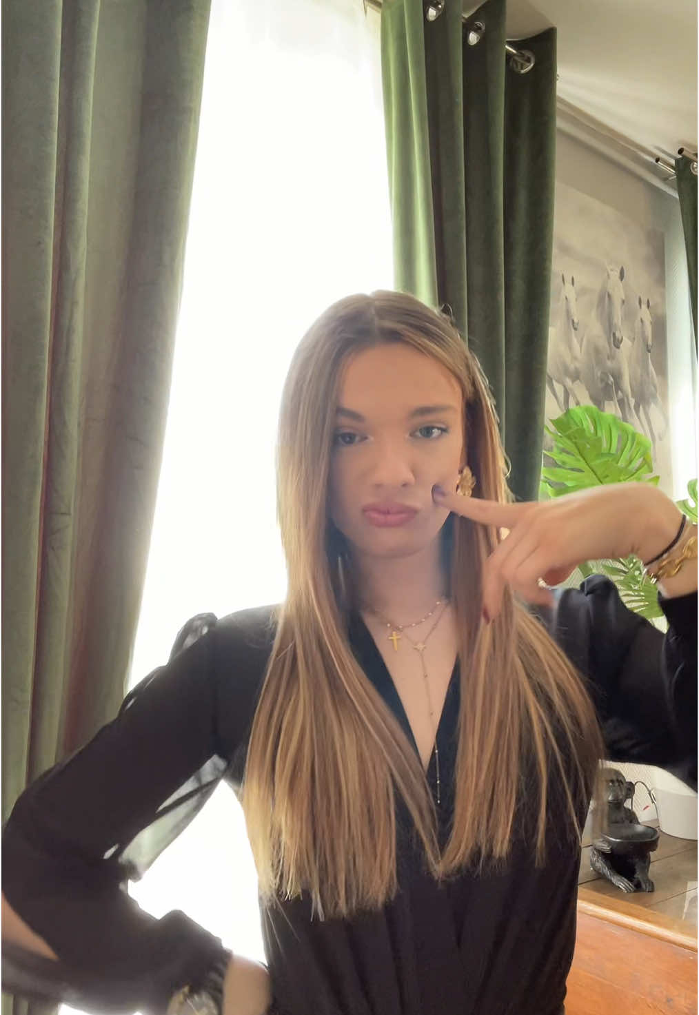 @julyghm
