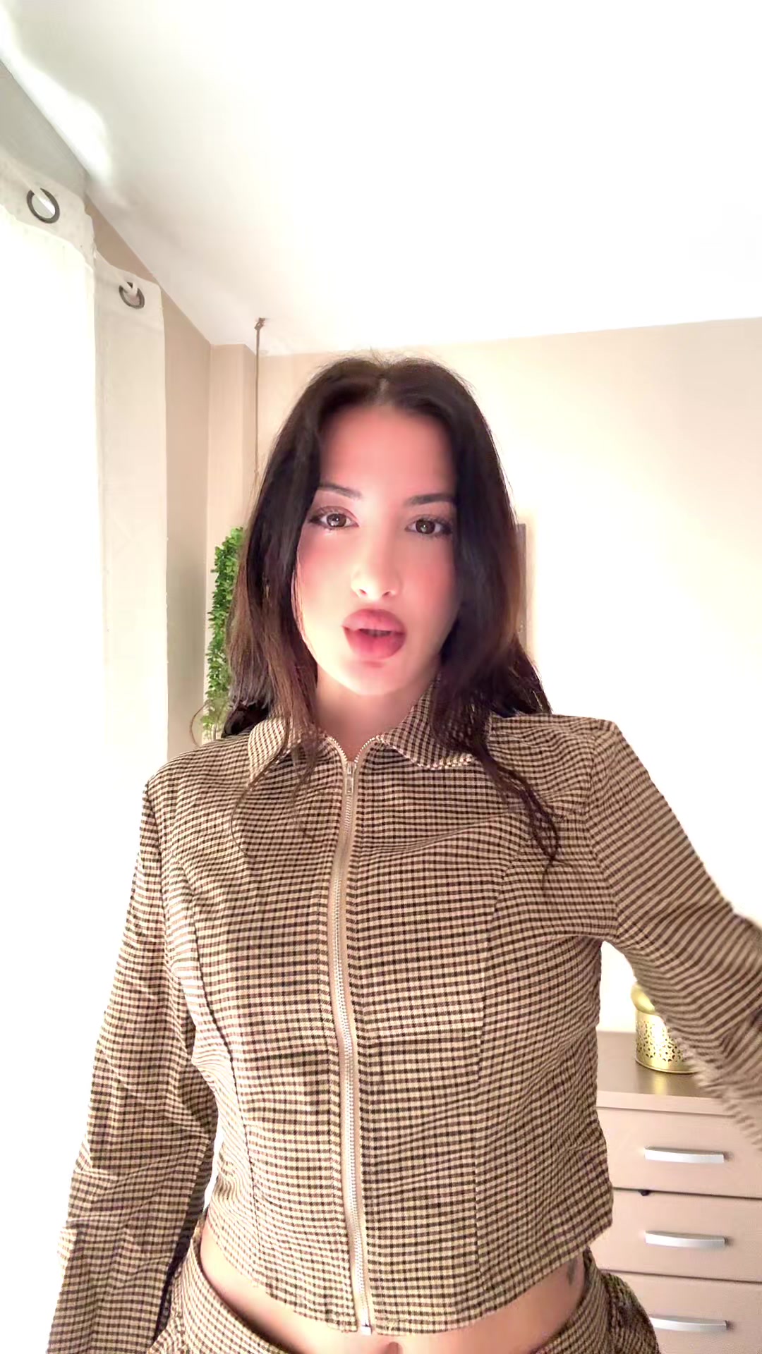 @S. Gonz&aacute;lez
