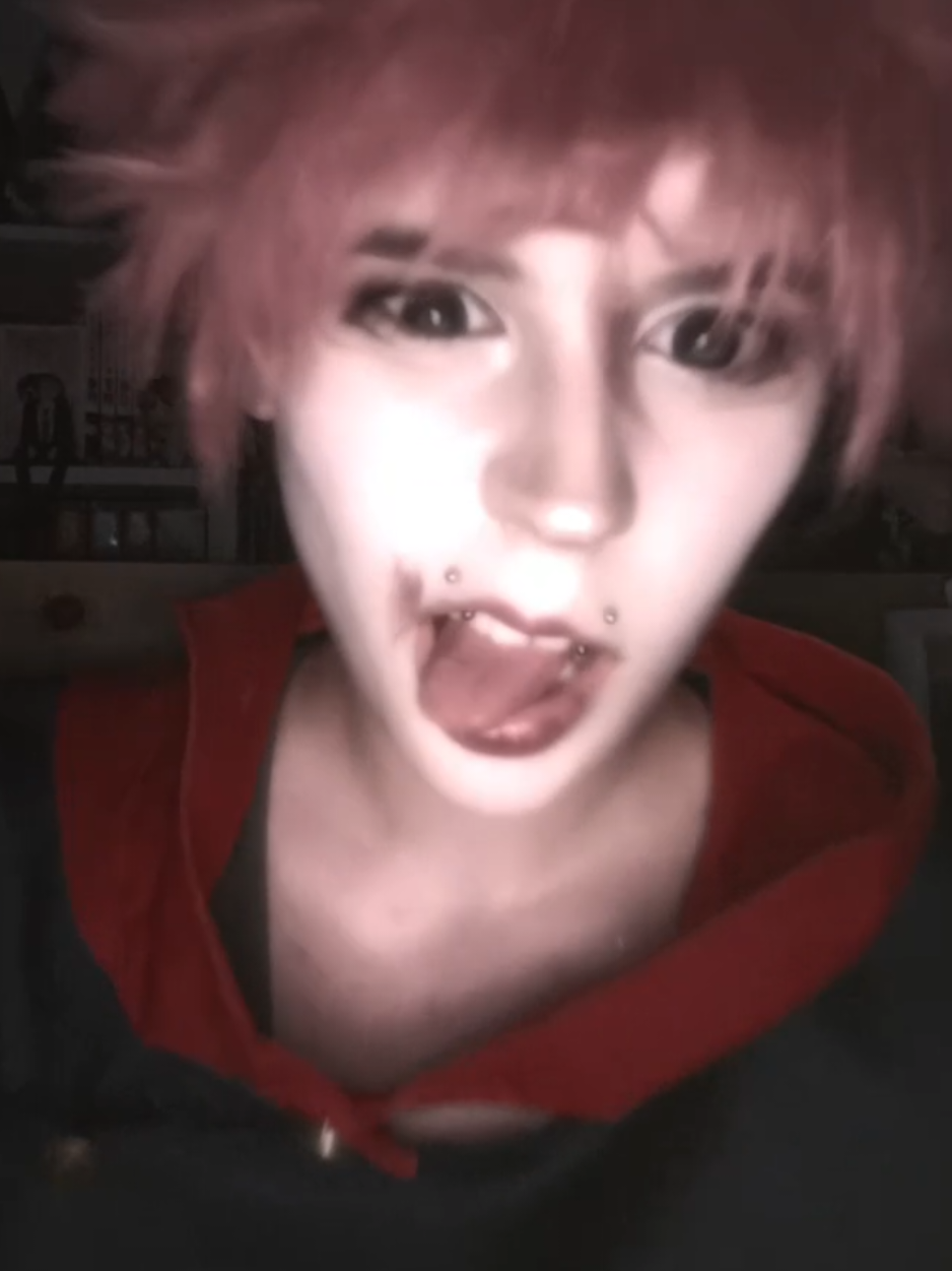 @𝒔𝒊𝒍𝒍𝒚 𝒈𝒖𝒚 (≧▽≦)
