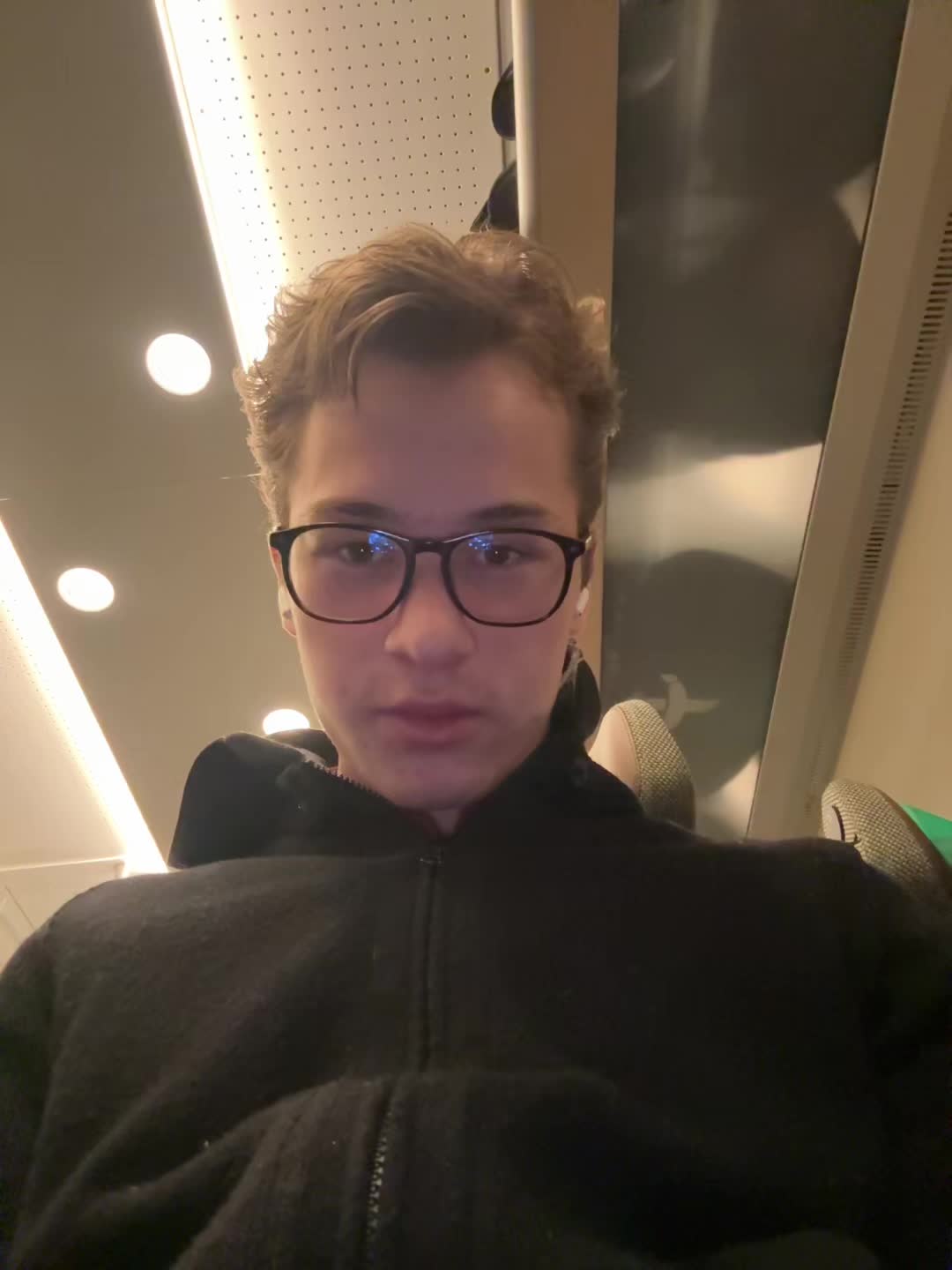 @liamomberg