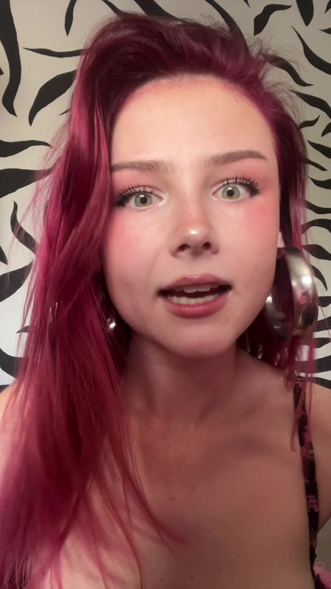 @🦄