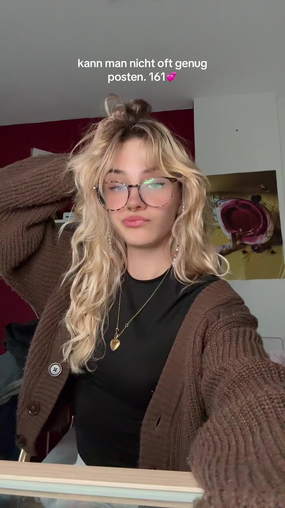 @laura