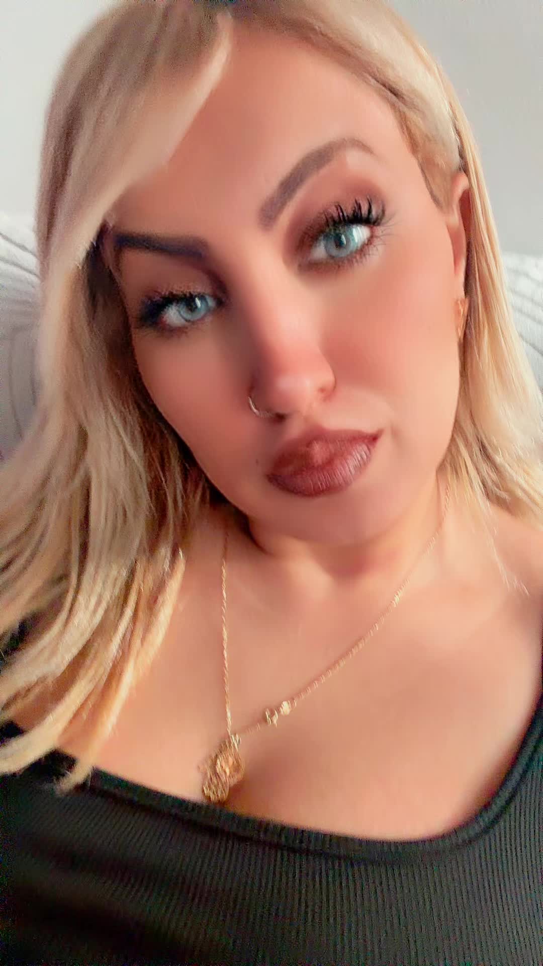 @Sara_espa&ntilde;a