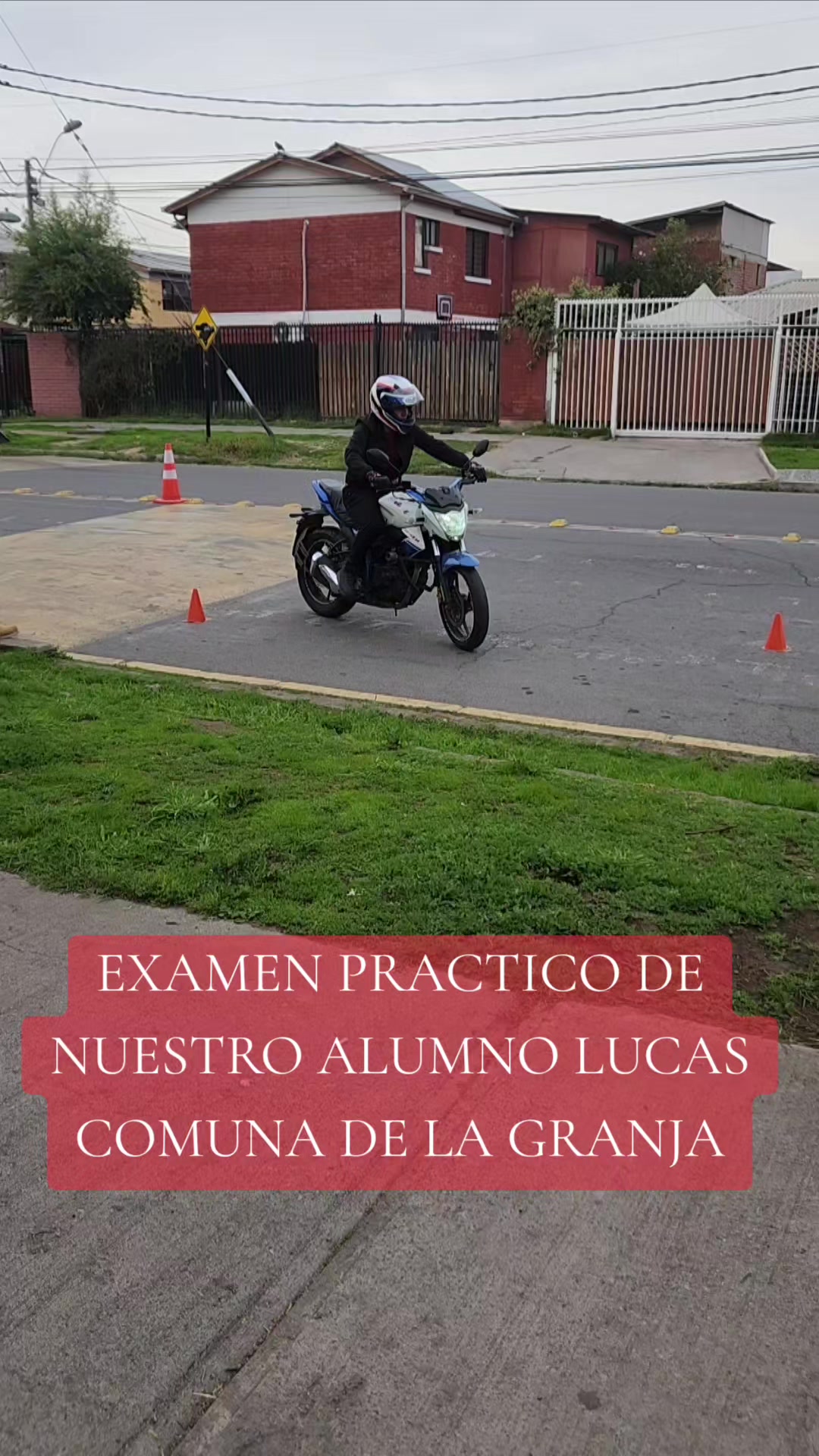 @CLASESDEMOTO.GIXXERMANIA