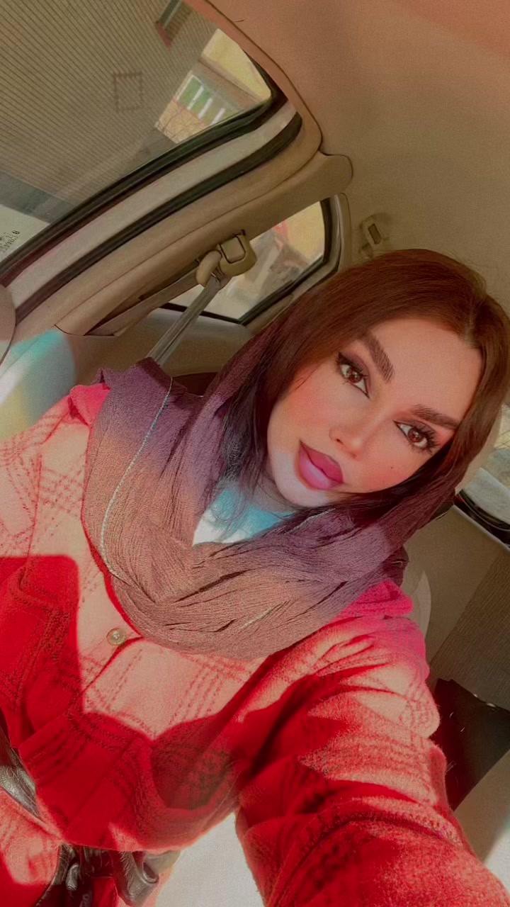 @Elaaaa_guzlu