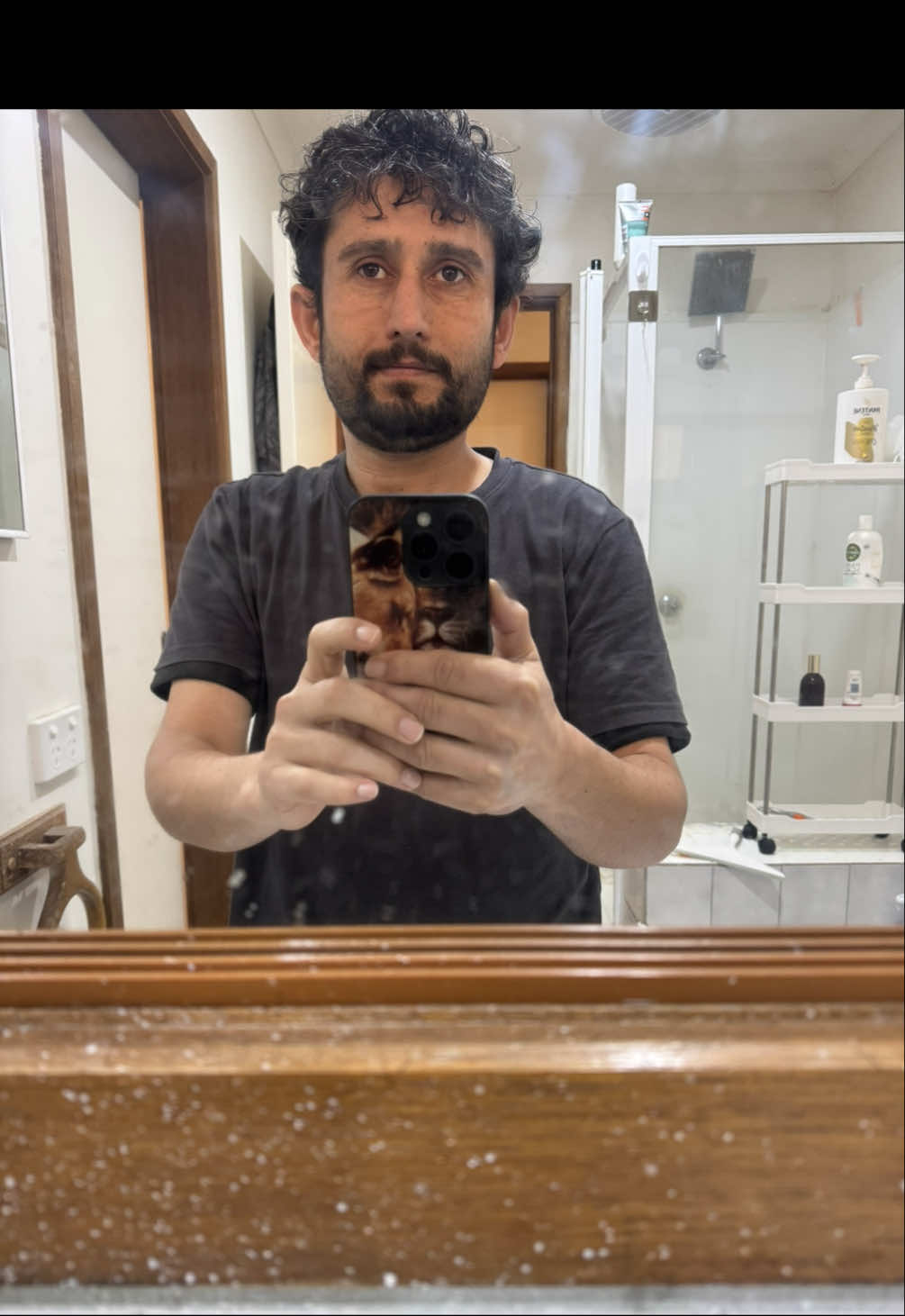 @Zia_Khan