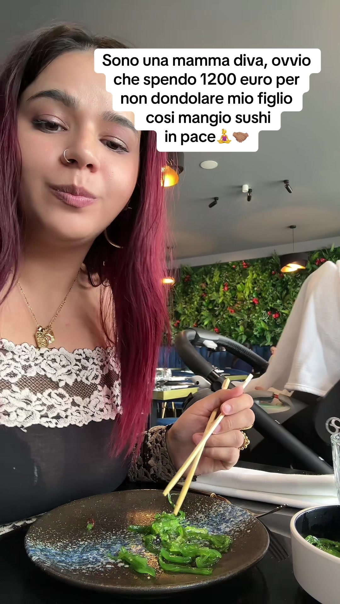 @tania_roscani 🍷💋