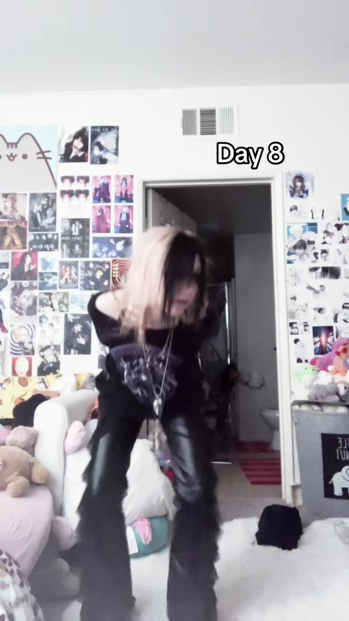 @✩♪•ʙᴏᴏɢɪᴇ's ʙᴀʟʟ ᴛɪᴄᴋʟᴇʀ•✩𐂂