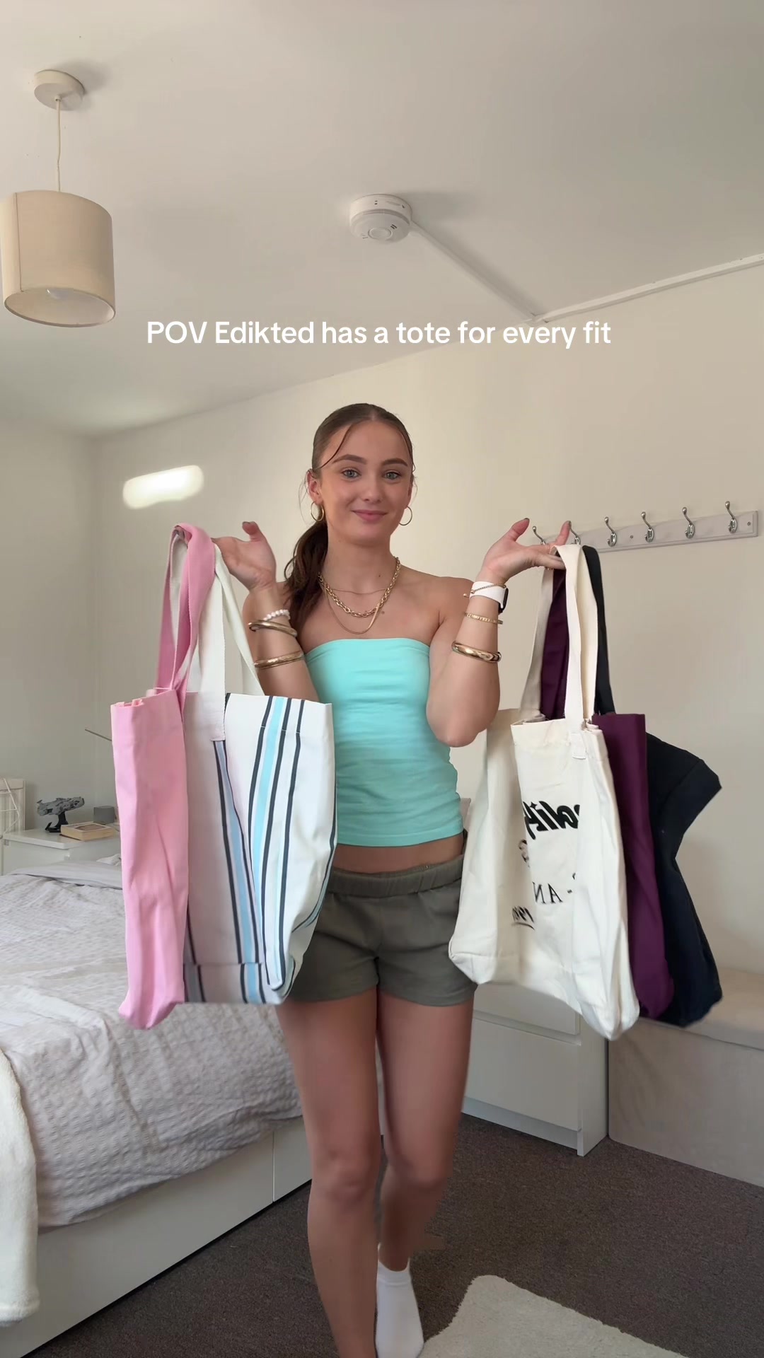 @Ella