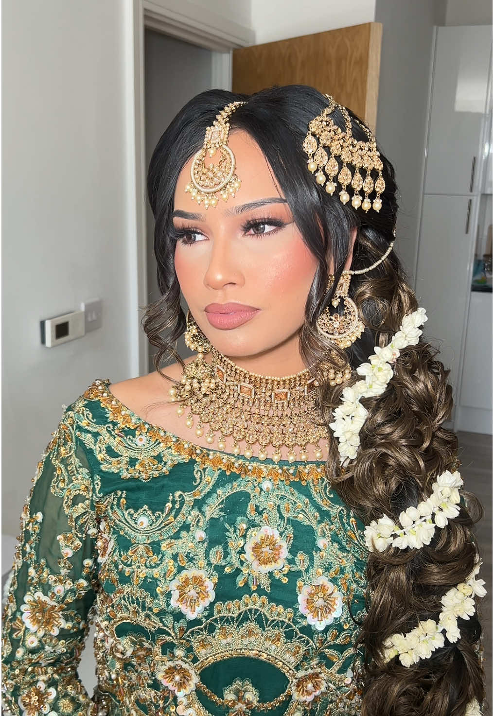 @rabiasglam