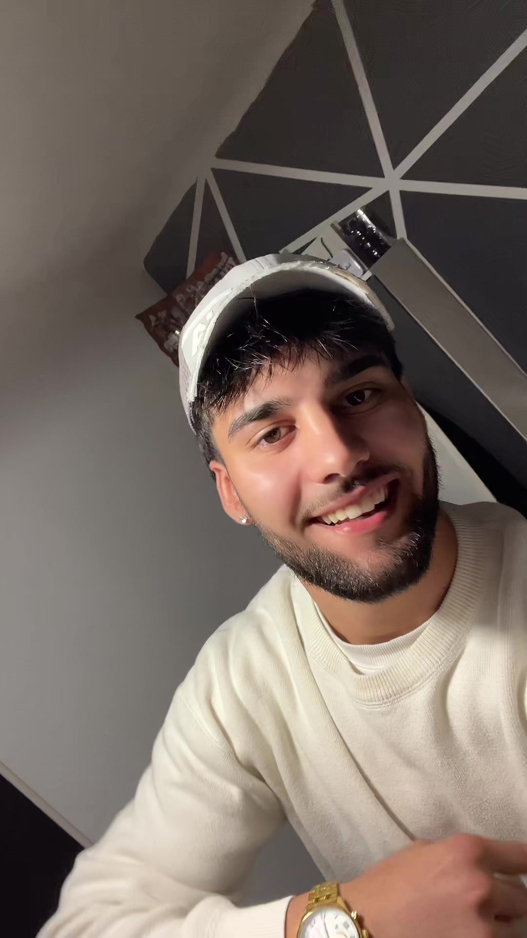 @Tary Béni
