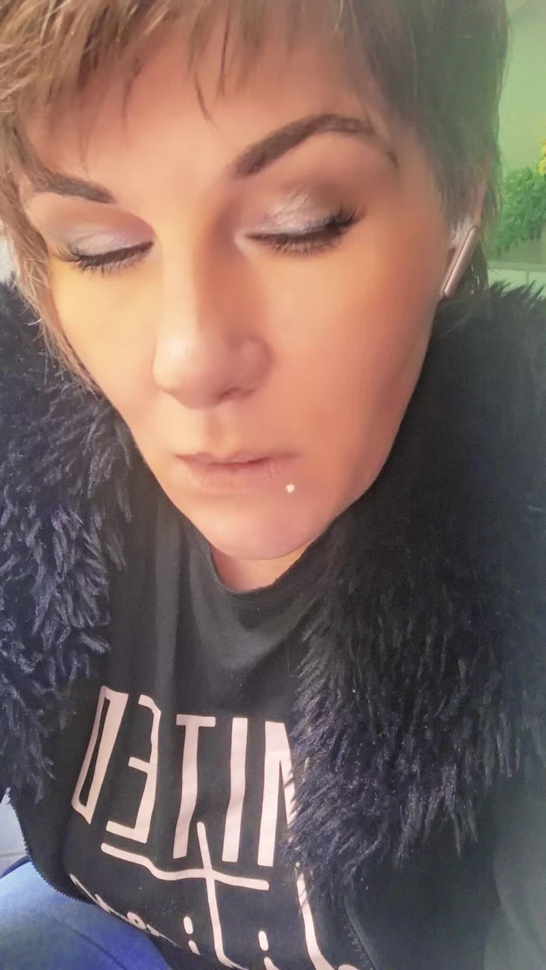 @✨️🦋✨️.._KIKI_..✨️🦋✨️