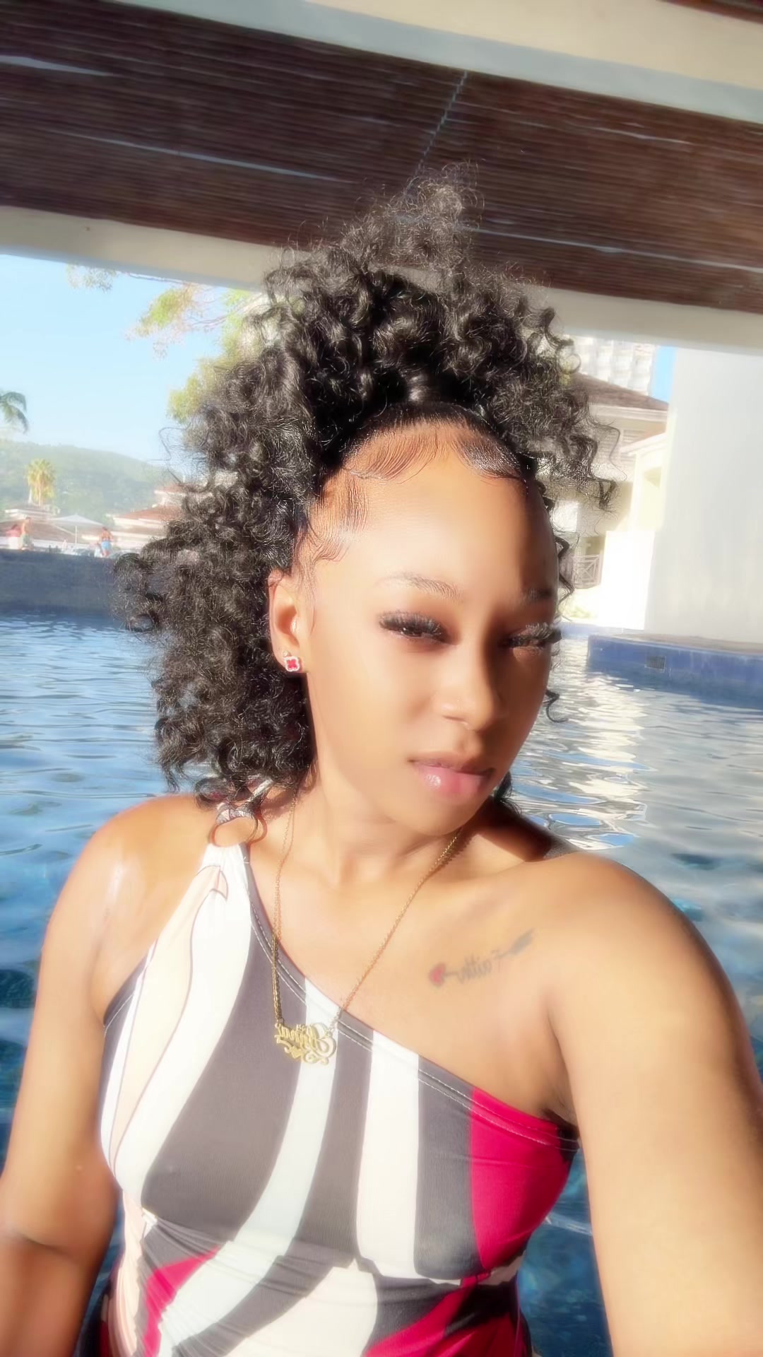 @Miss_Robinson