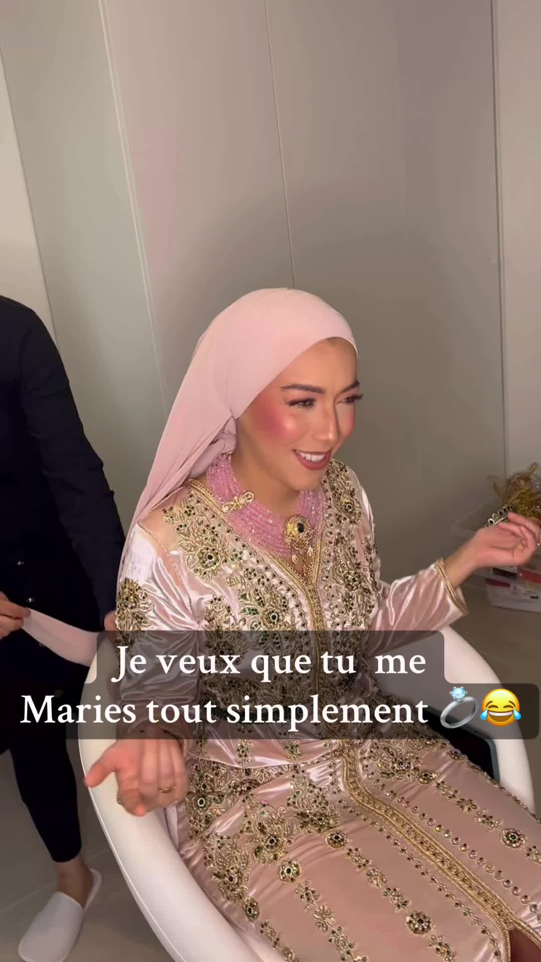 @Moderna Caftan