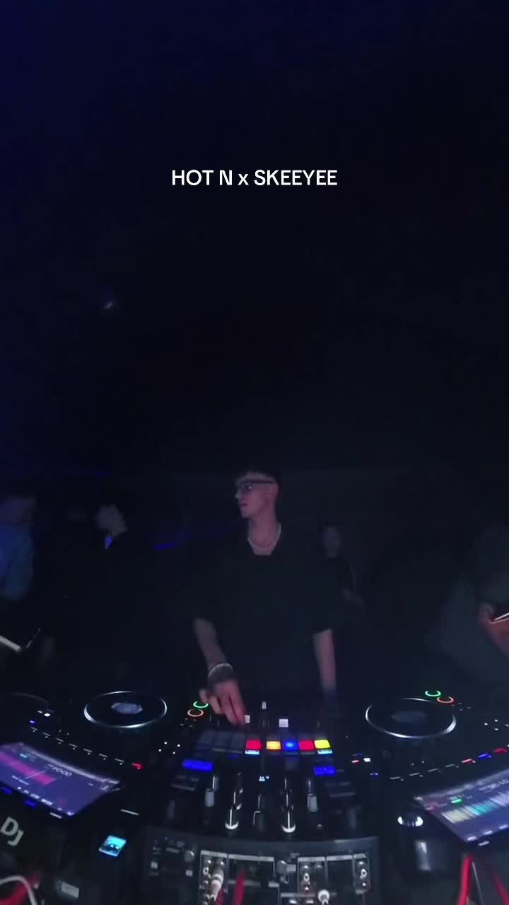 @DJ PREECIE