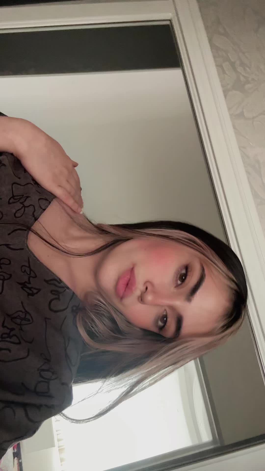 @Niayesh Khanian