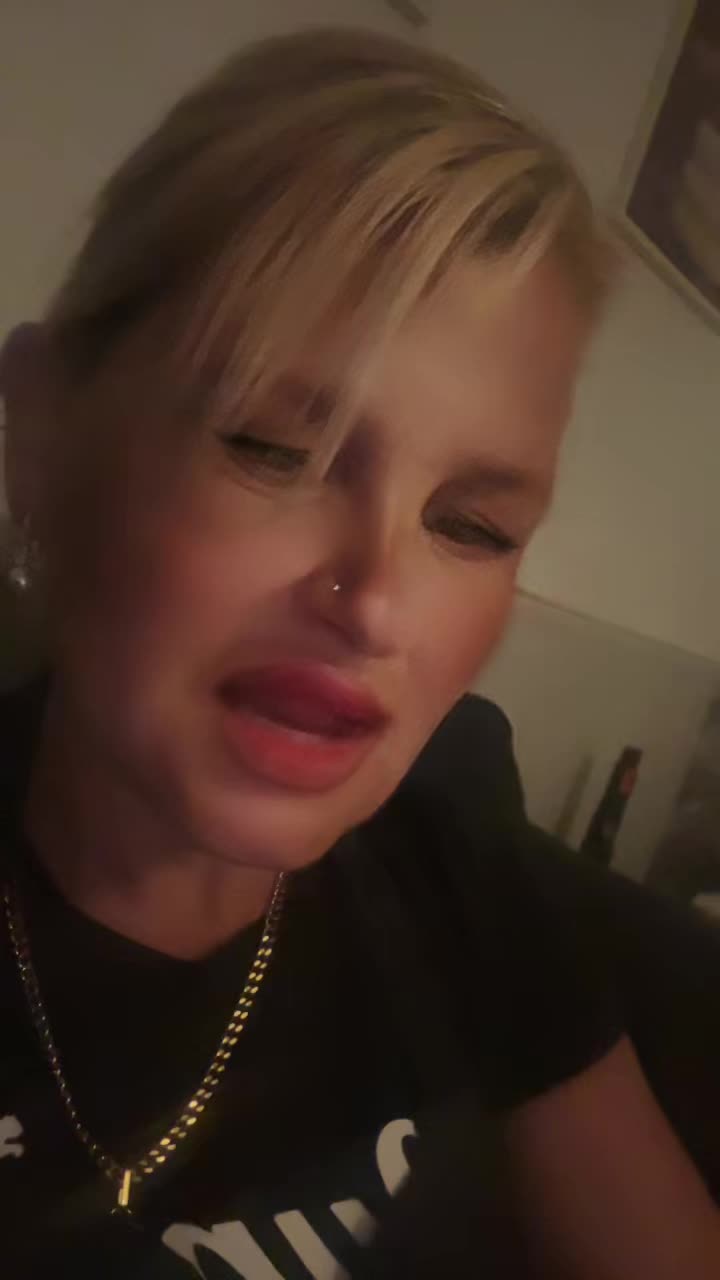 @nikki_19742