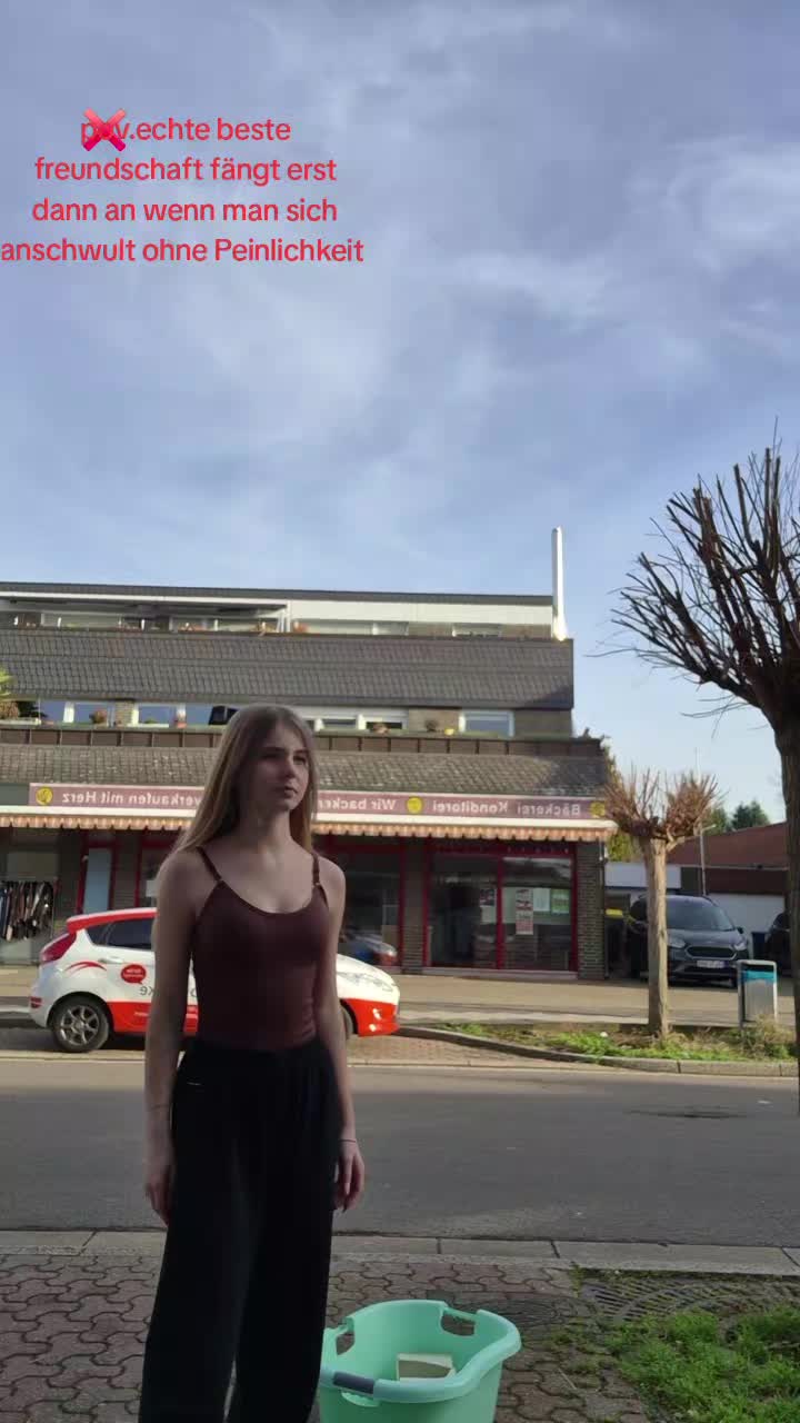 @Wo.ist.nadia12