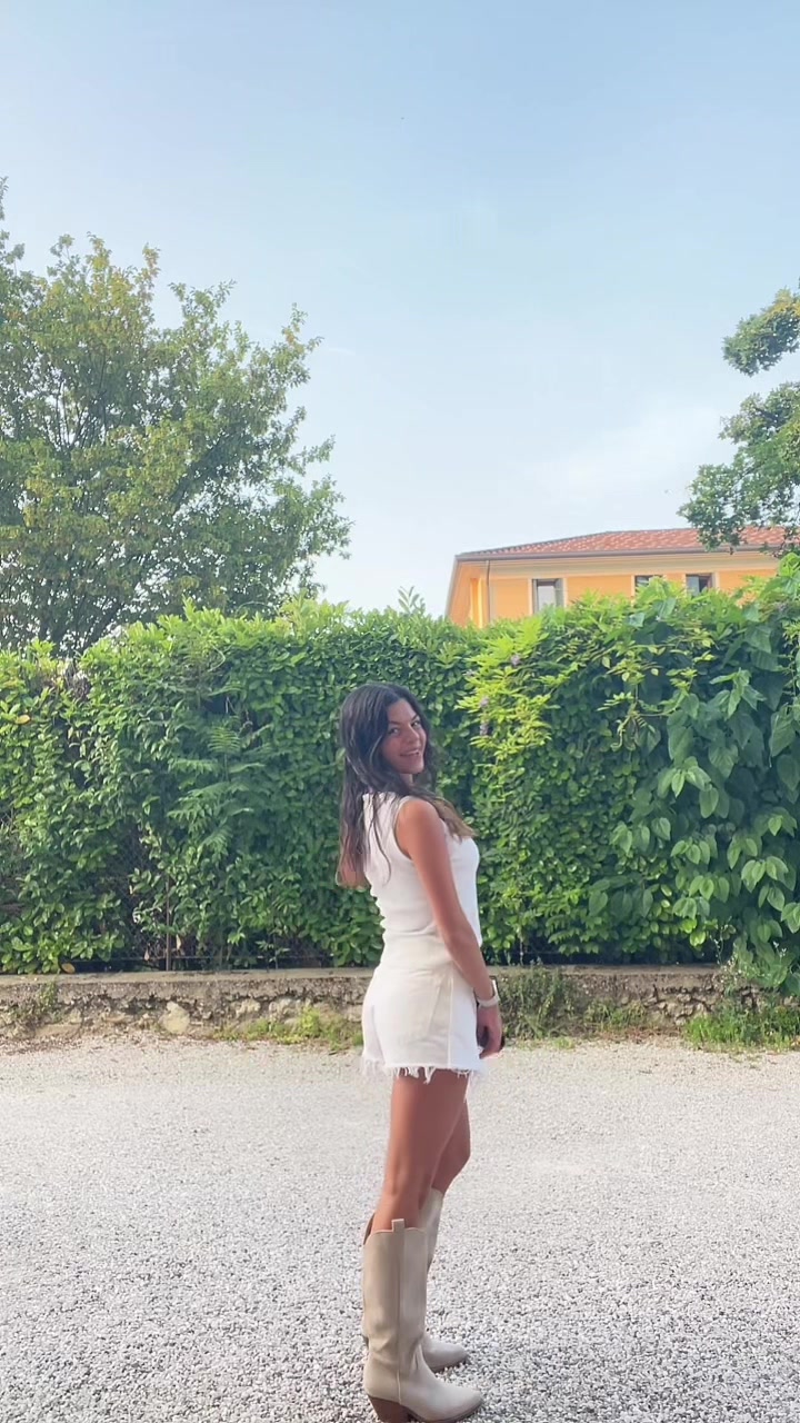 @cate.mossenta