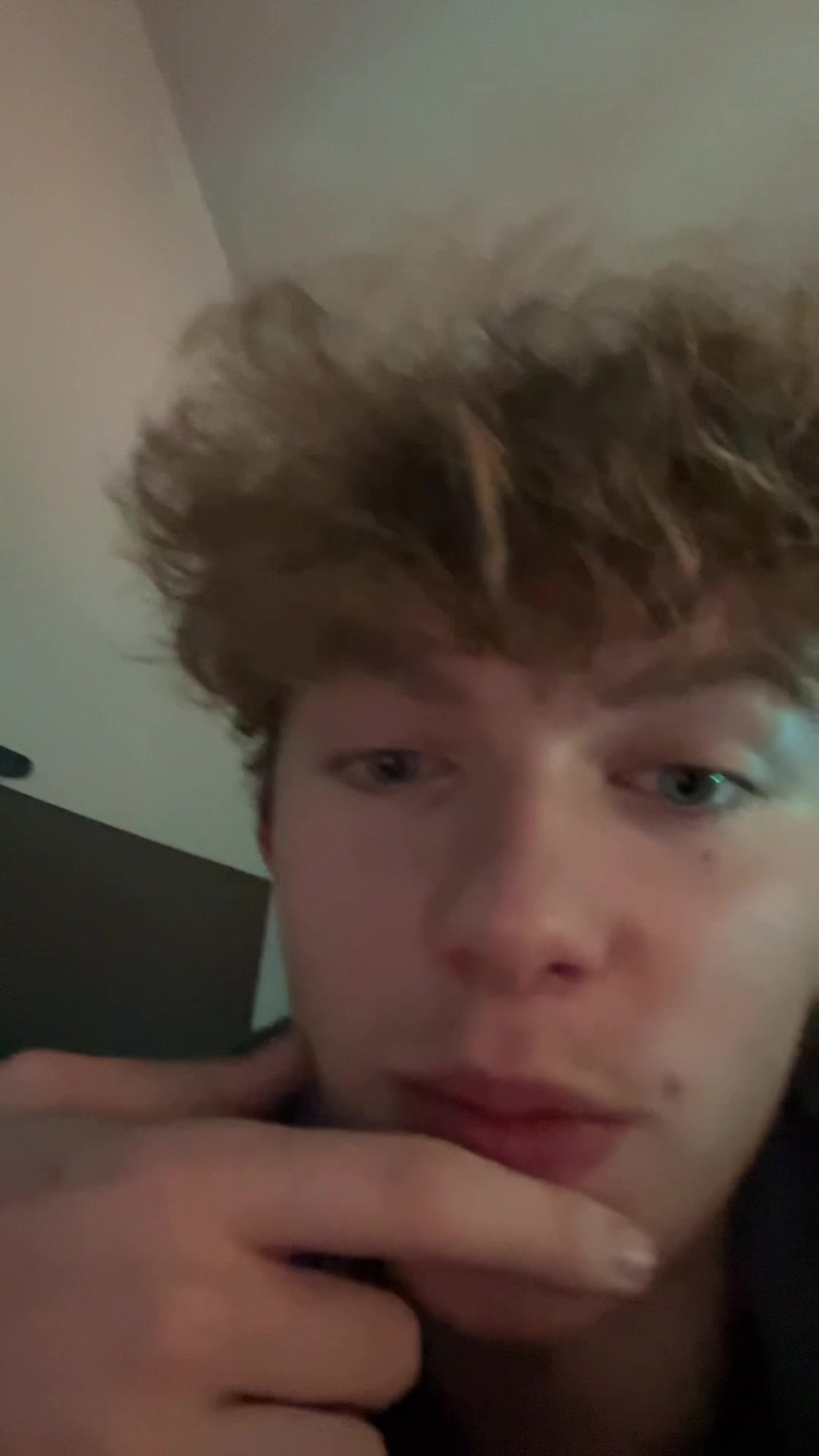 @deeceyy