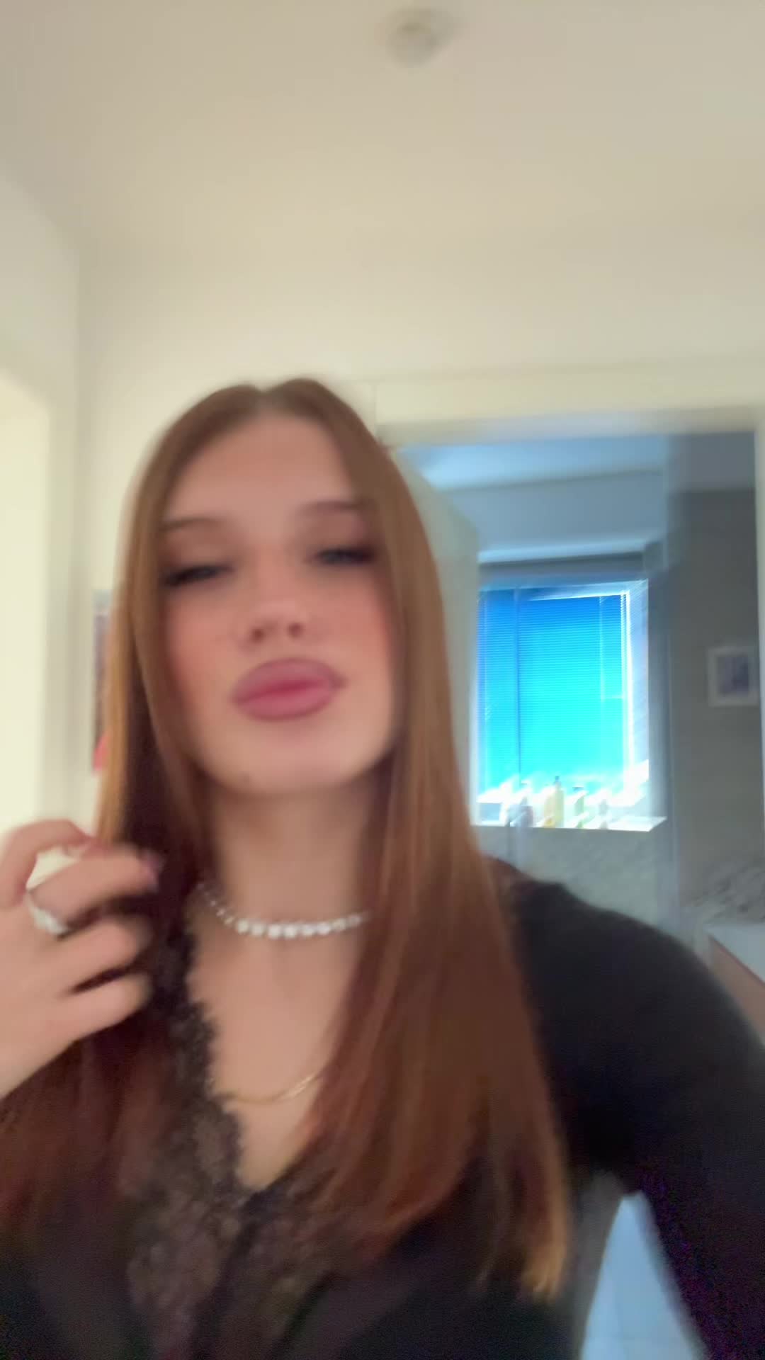 @emma.leoni.