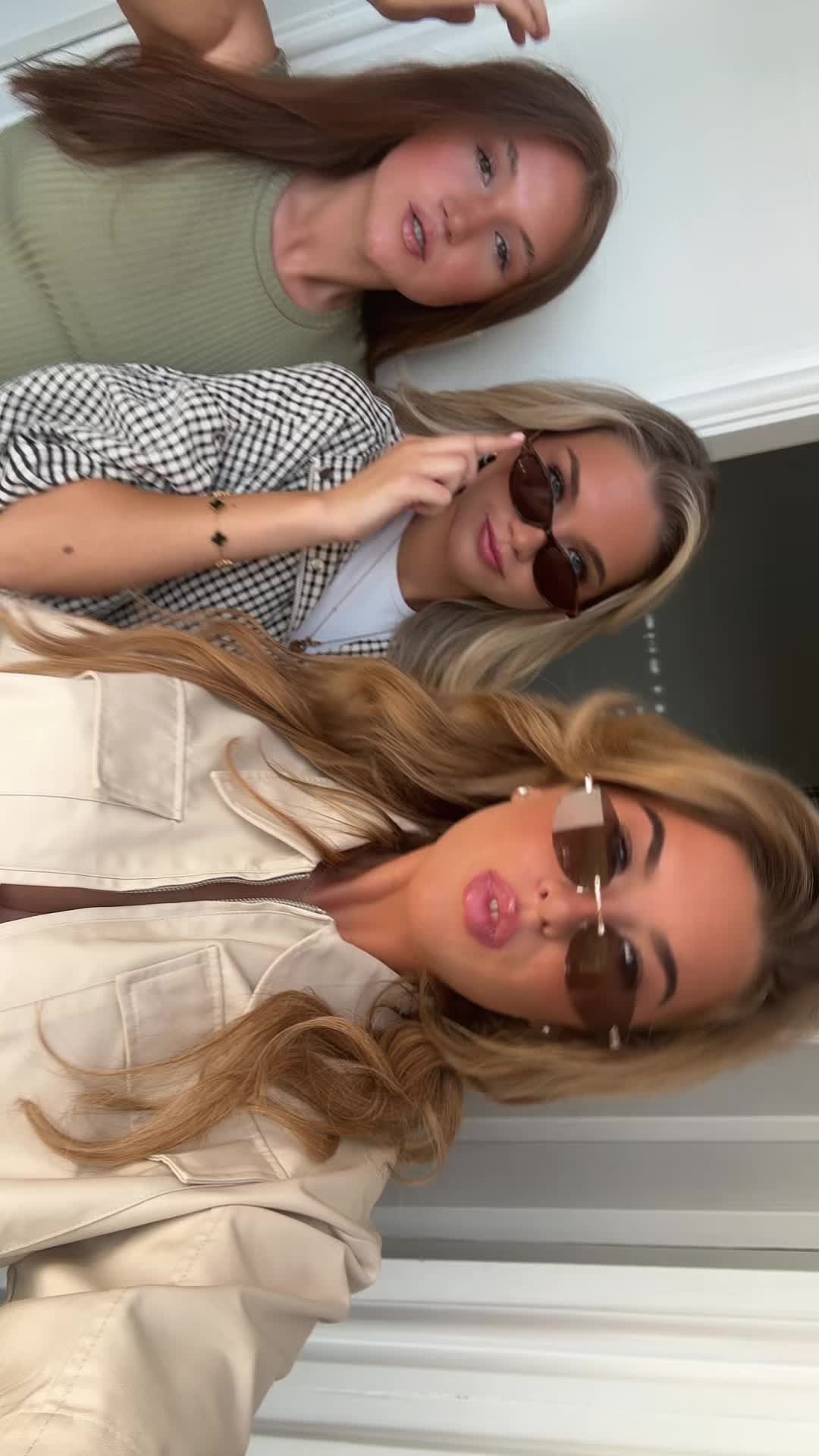 @Elleyjean