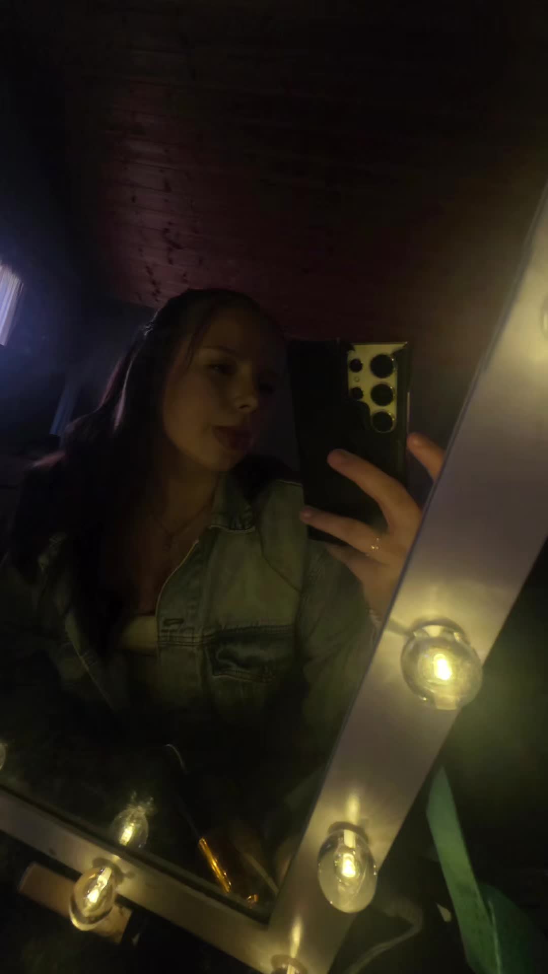 @𝒯𝒽ℯ𝒶♡