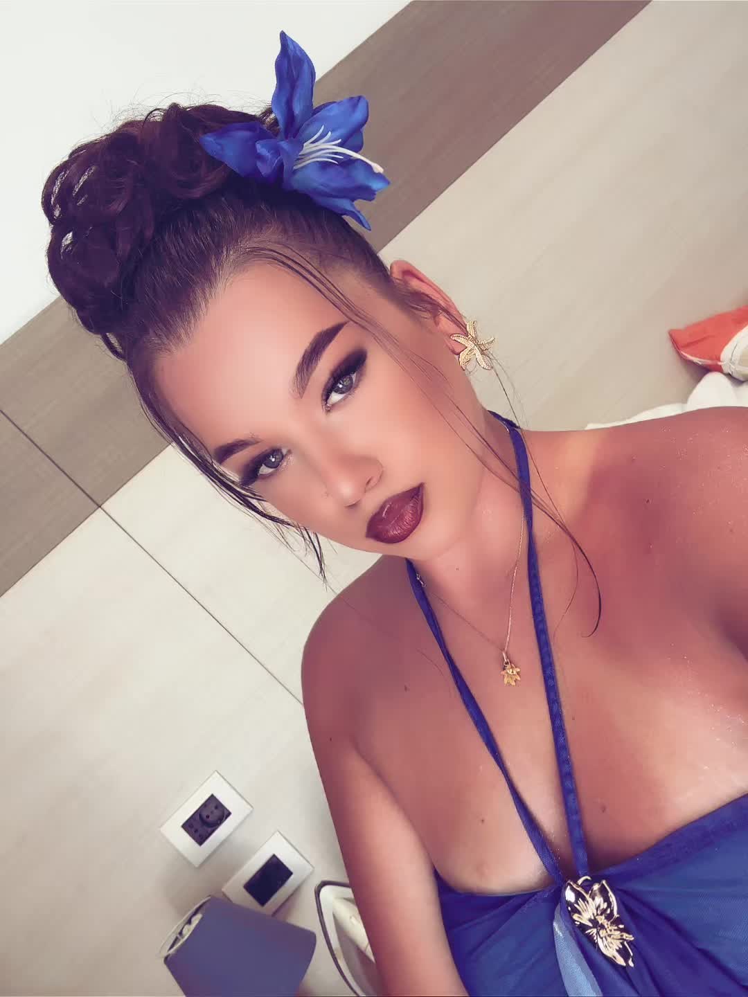@Rafaela Elena
