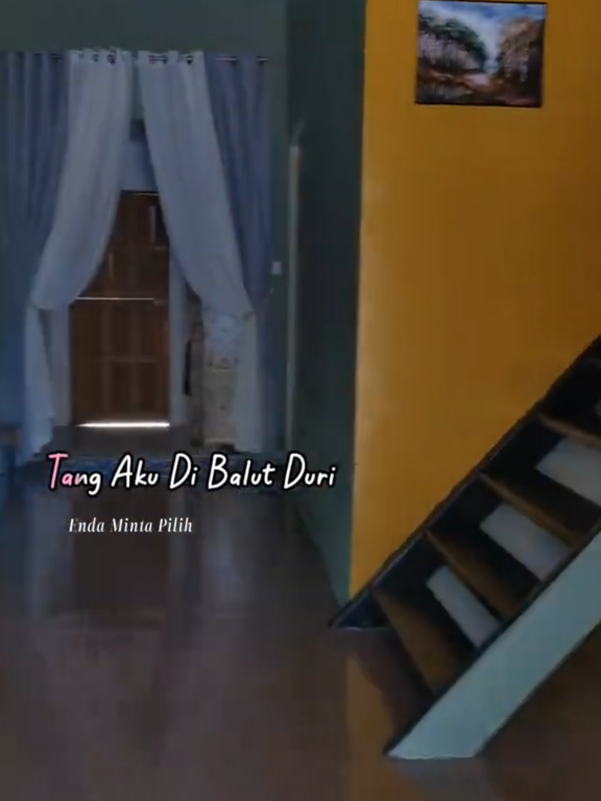 @Sarang Bee Lubok Antu