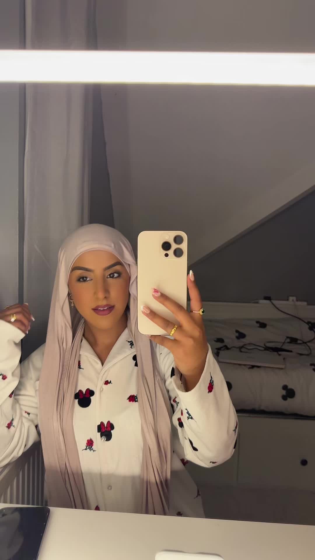 @𝐔𝐳𝐦𝐚𝐡