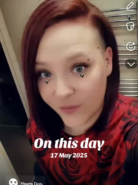 @Niki🩷