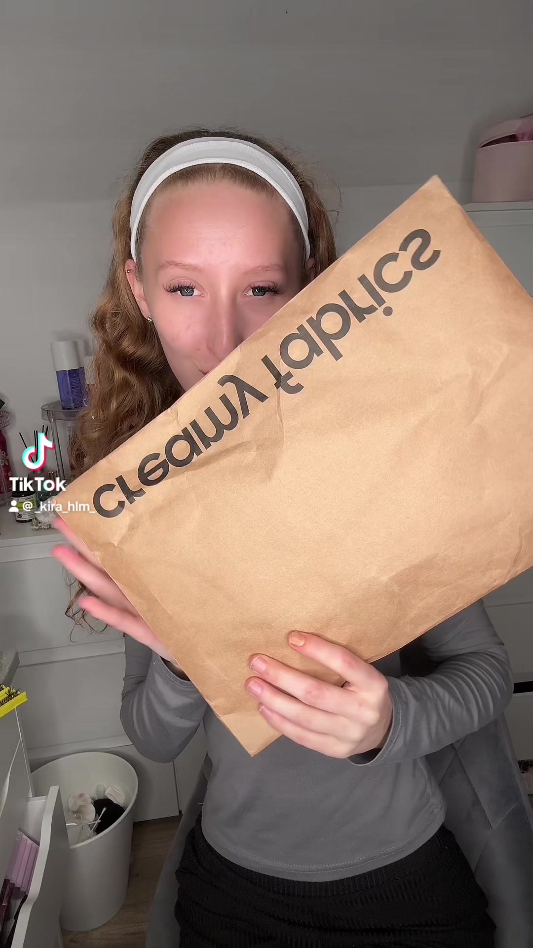@Kira