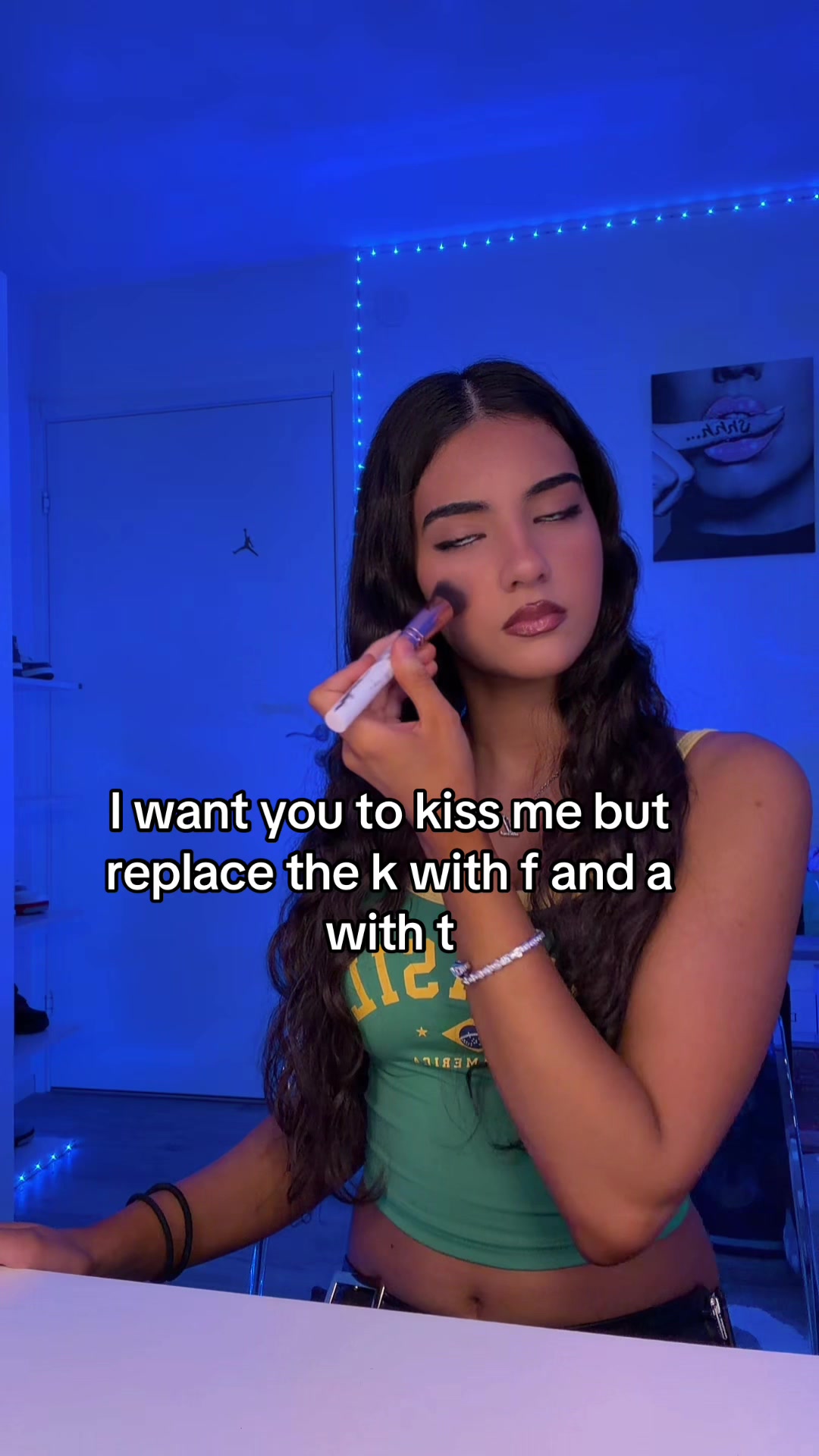 @👠