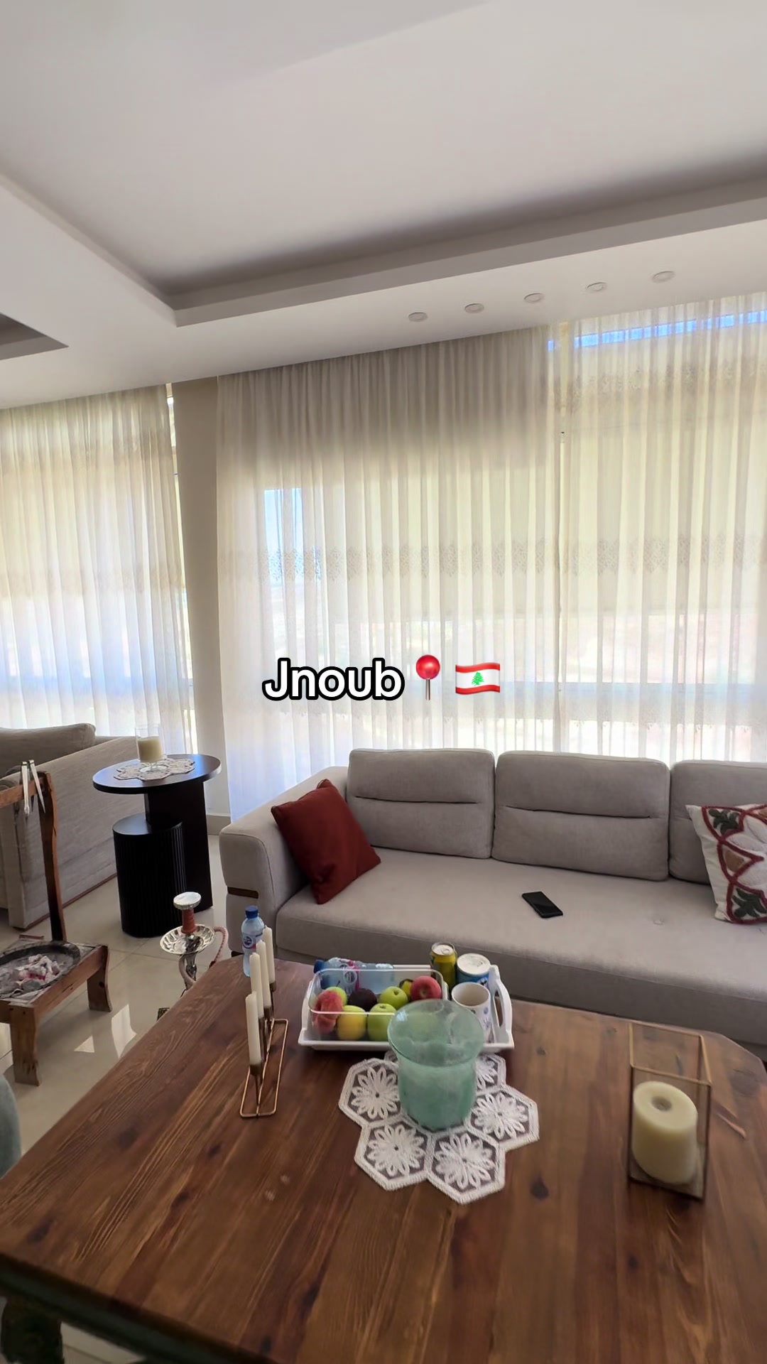 @،