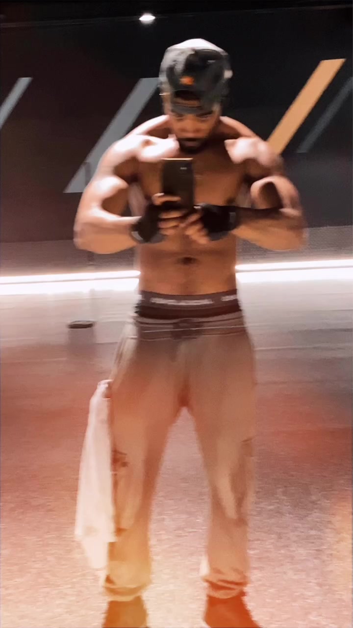 @V K