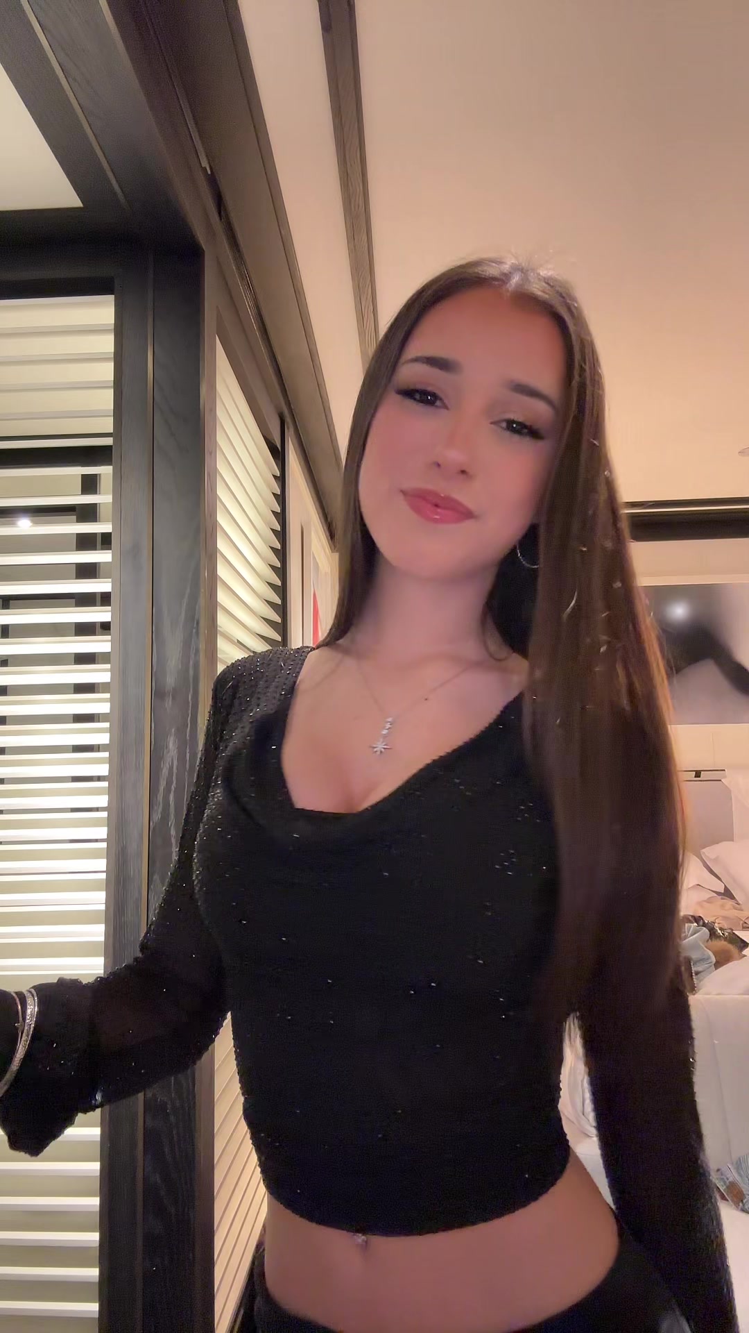 @karoline