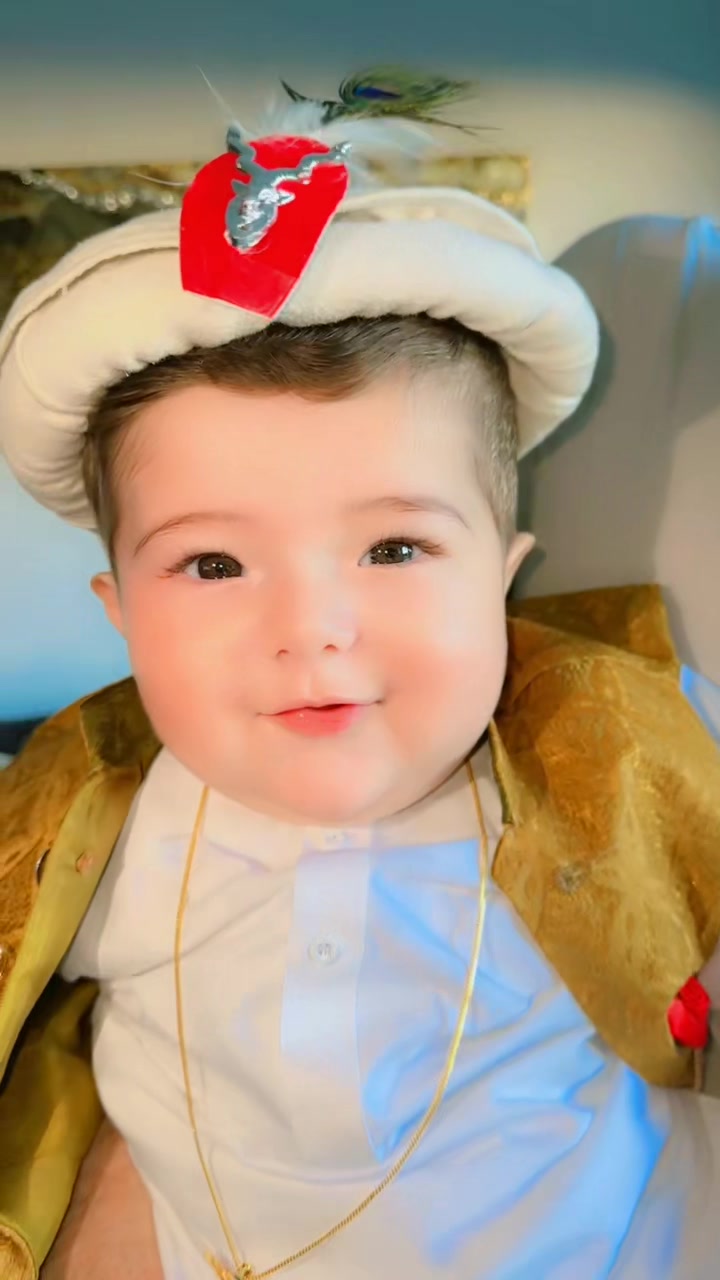 @Arham Khan 🧸👑🧸
