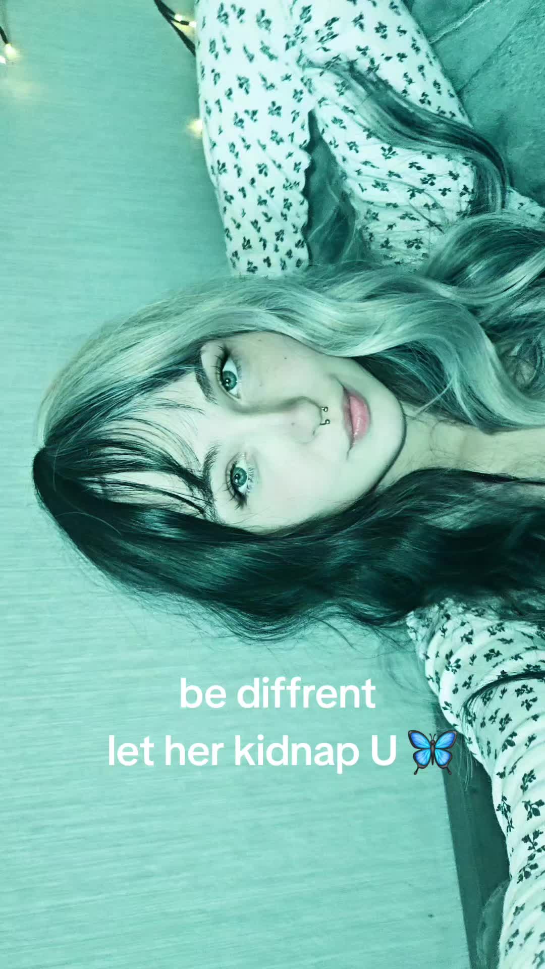 @Sophieschka_