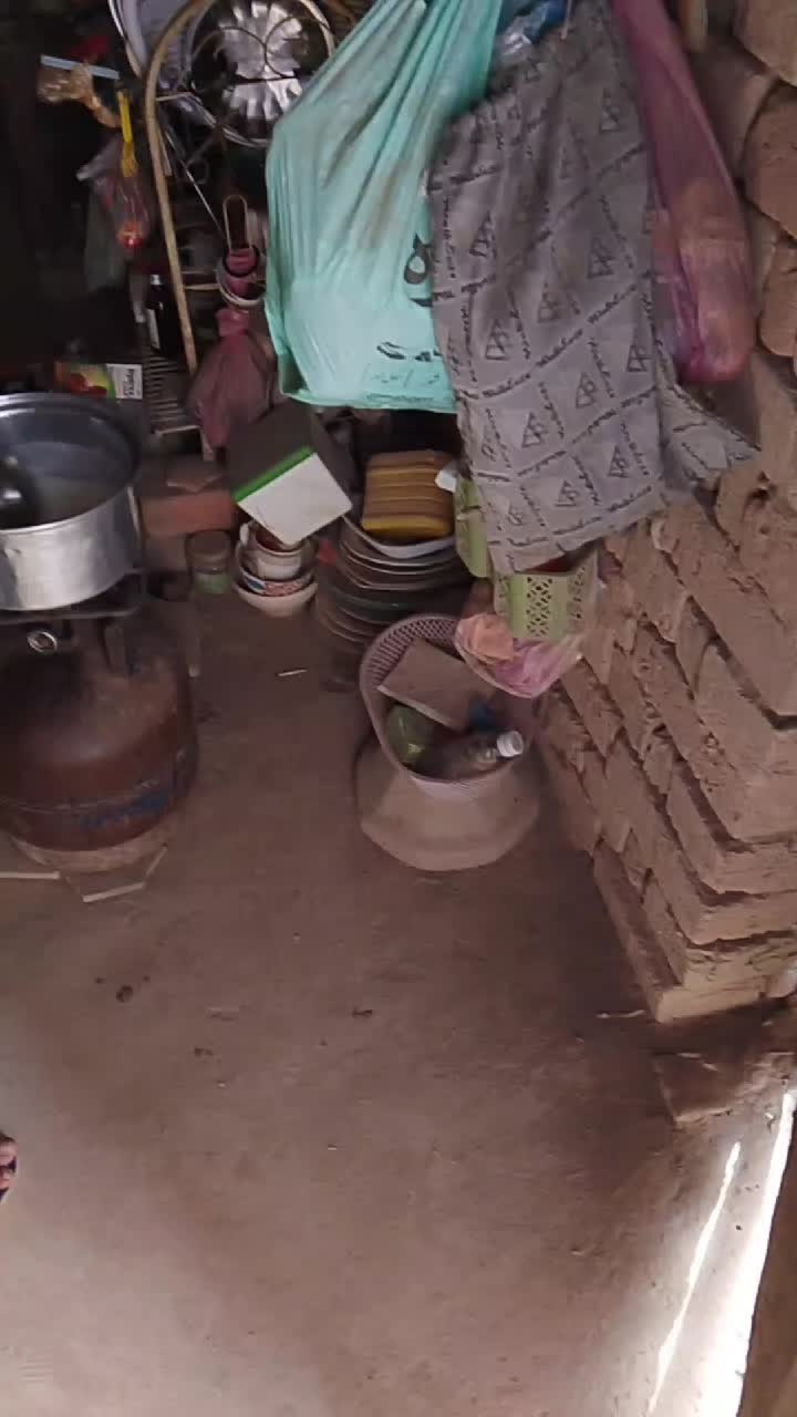 @family poor ๐โน๏ธ๐ข๐ฅ