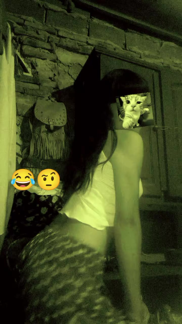 @Valentina