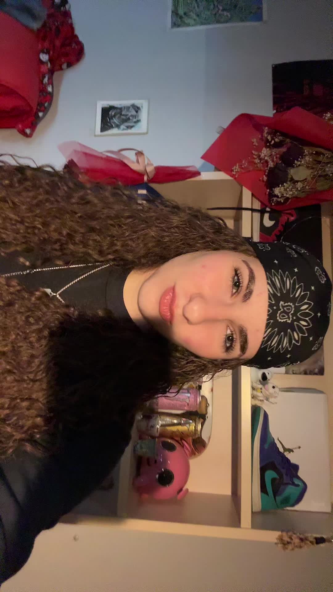 @Alikakiiii